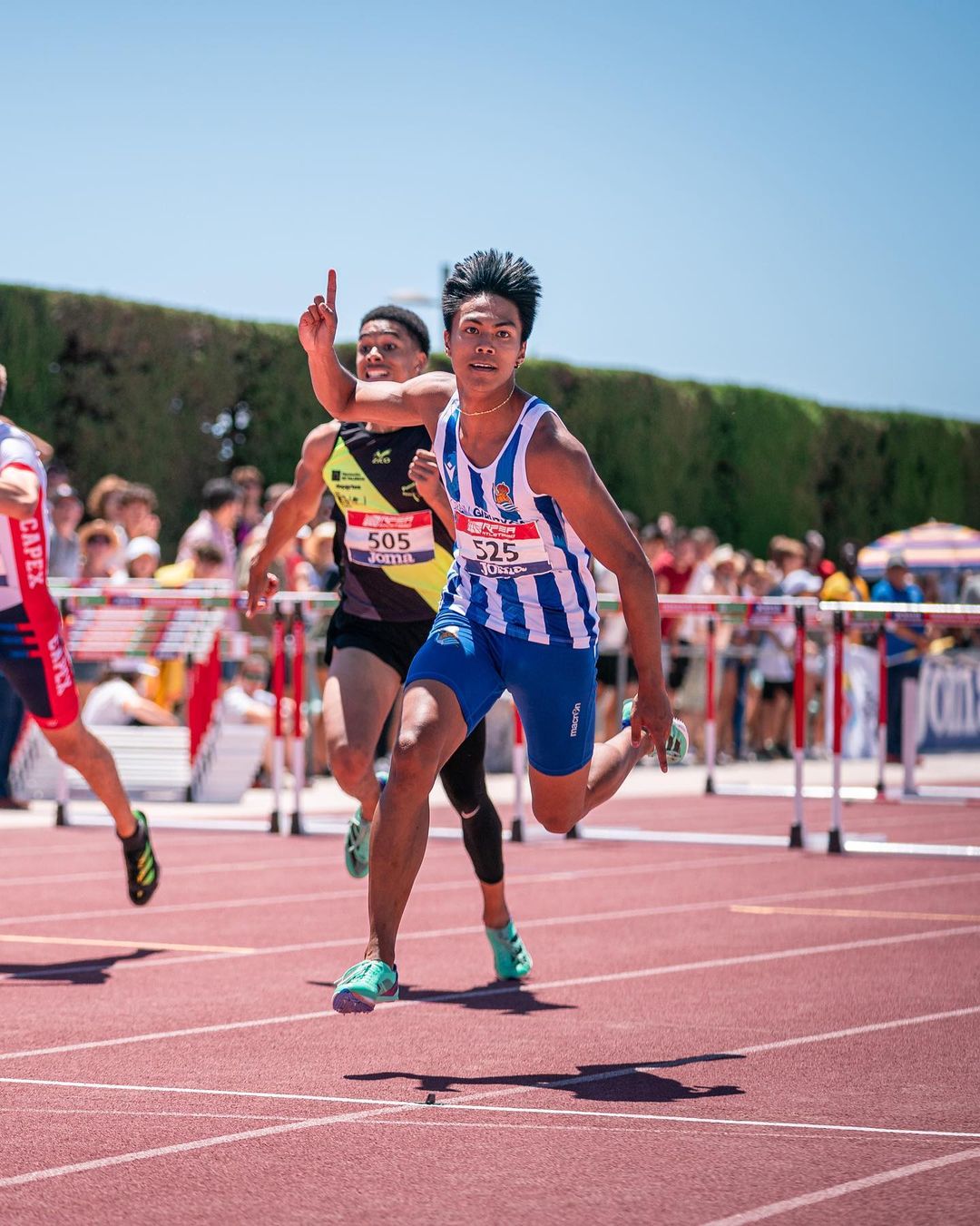 Cabang resets Phl record in 110m hurdles to Tribune Sports!